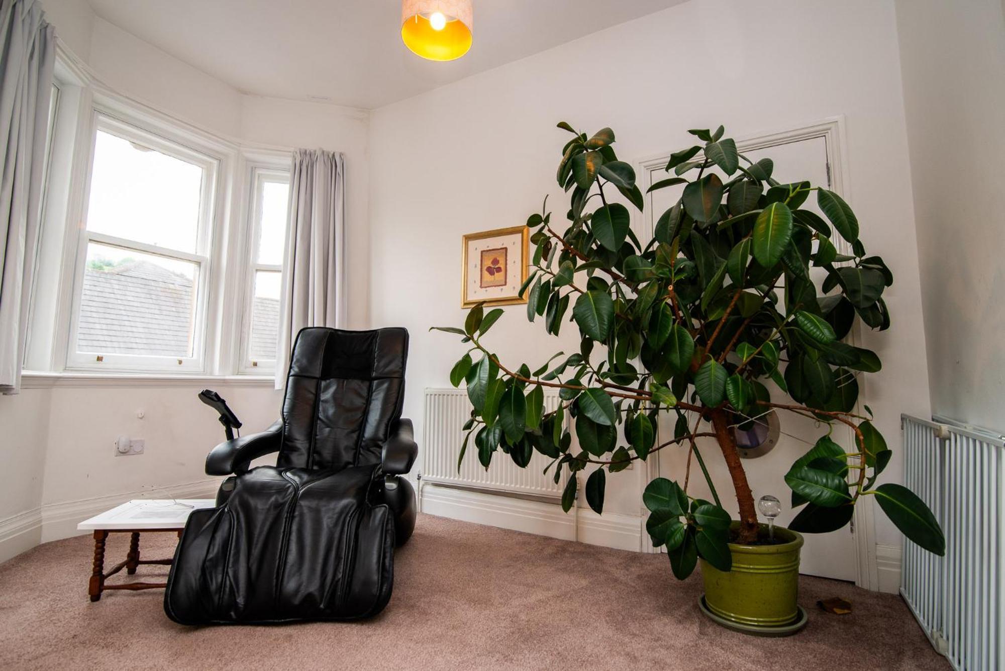 Spacious Retreat With River Views Near Peak District Матлок Екстер'єр фото