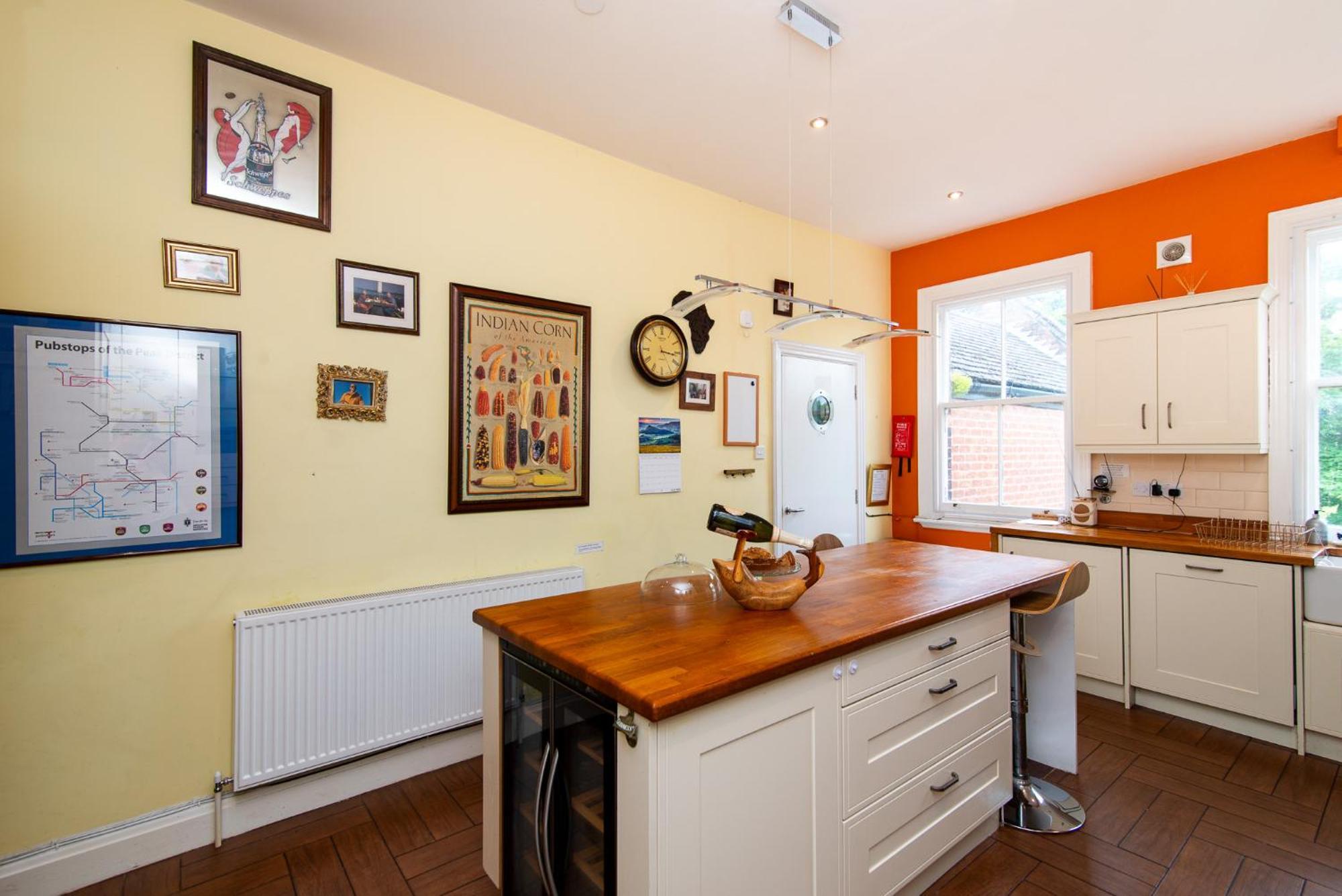 Spacious Retreat With River Views Near Peak District Матлок Екстер'єр фото